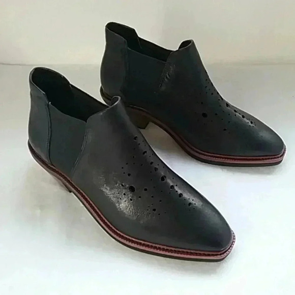 kelsi Dagger perforated black  leather booties - Picture 2 of 10